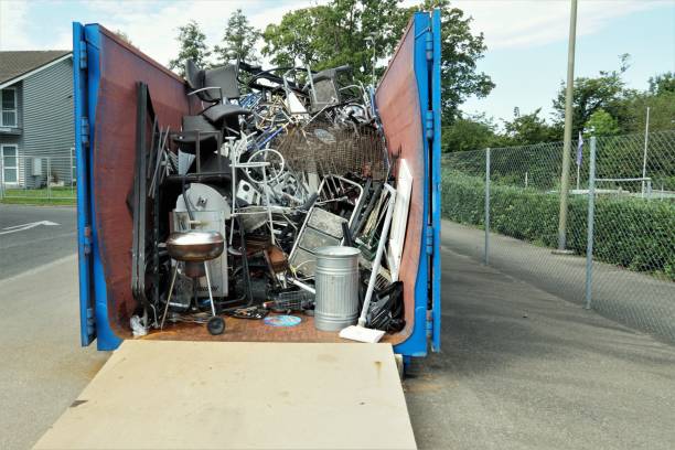 Best Yard Waste Removal  in Bolingbrook, IL